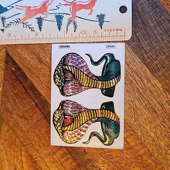 Vintage vending machine stickers Prism Cobra Snakes - Picture 1 of 7